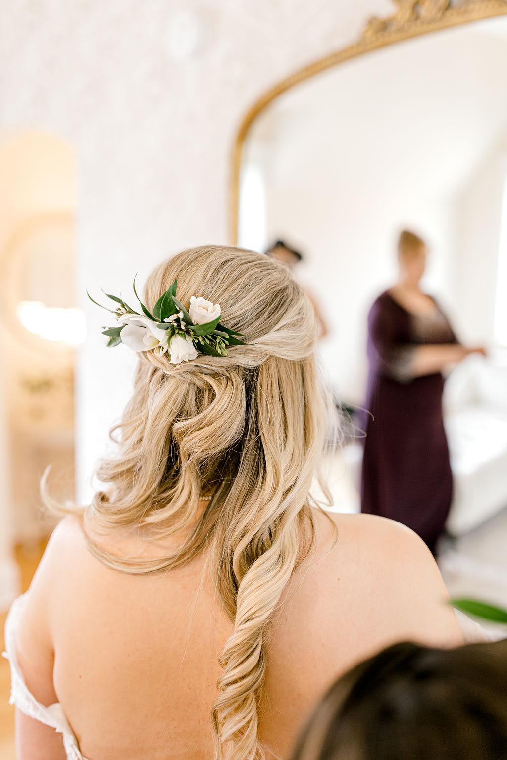 Loose Hair Blooms